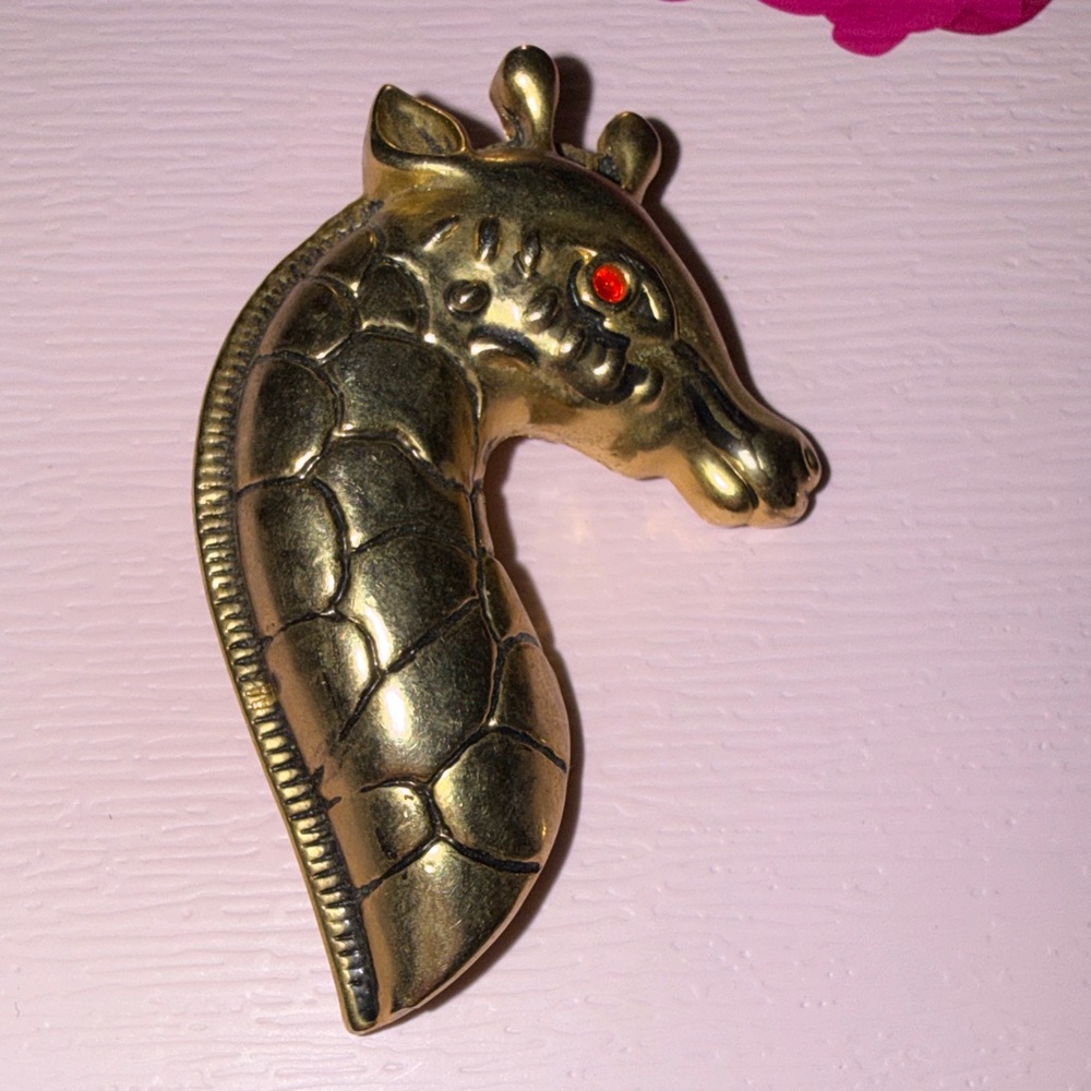 Vintage Gold Giraffe Brooch with Red Eye